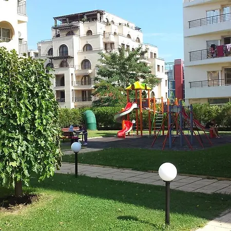 Pollo Mikosta סאני ביץ'